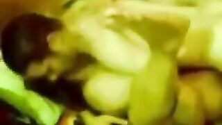 متناكه جامده ببزاز كبار جدا بتتناك من واد دكر بس زبير مكيفها كسمها عشان الفلوس
