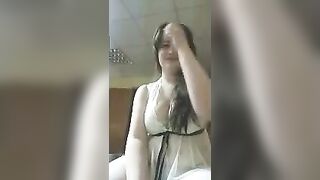 هايجه اوى بجسم فاجر ابن متناكه تص الزبر وتتناك فى وضع الدوجى احلى نيك