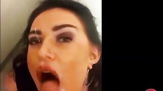 سكس مصري: قذف على وجه شرموطة في التواليت
